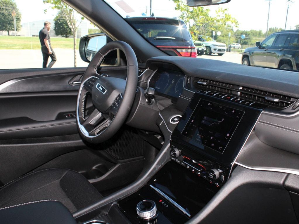 2025 Jeep Grand Cherokee L Laredo X