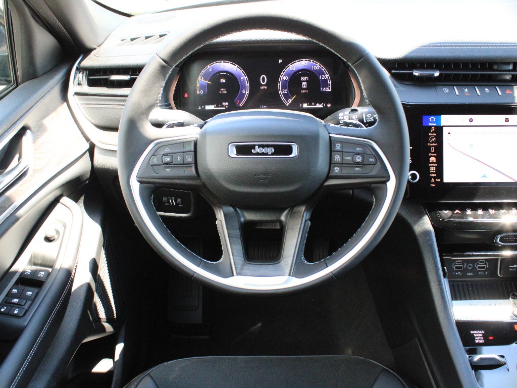 2026 Jeep Grand Cherokee L Laredo Altitude
