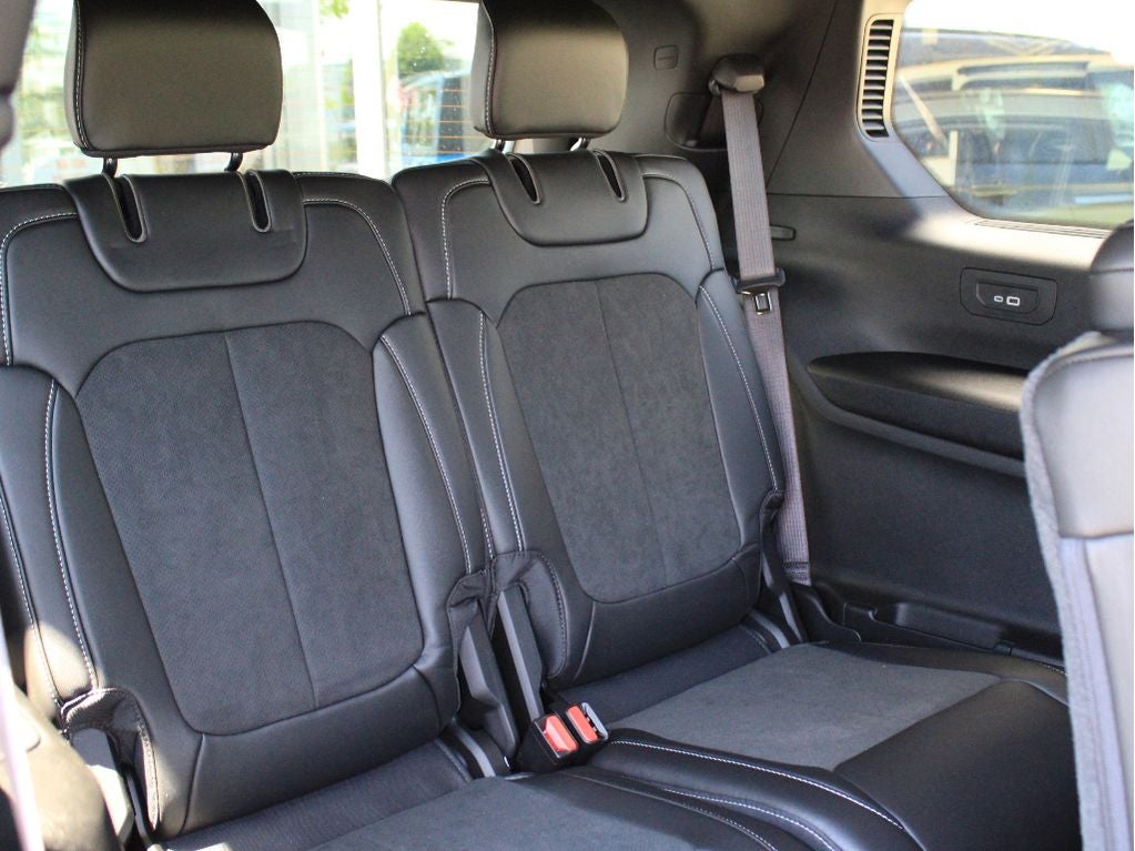 2026 Jeep Grand Cherokee L Laredo Altitude