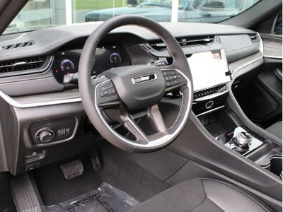 2026 Jeep Grand Cherokee L Laredo Altitude