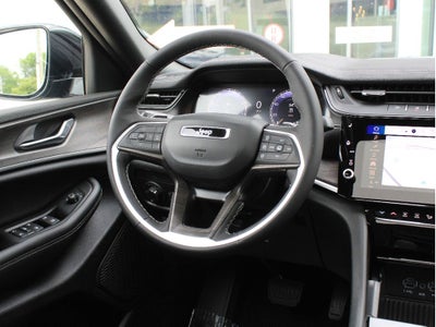2026 Jeep Grand Cherokee L Laredo Altitude