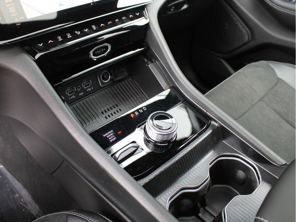 2026 Jeep Grand Cherokee L Laredo Altitude