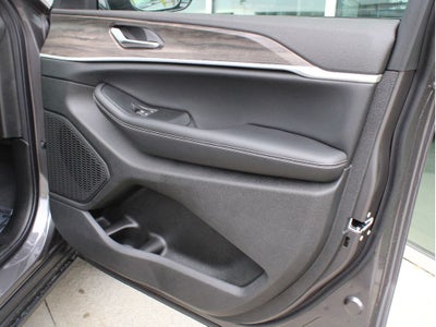 2026 Jeep Grand Cherokee L Laredo Altitude