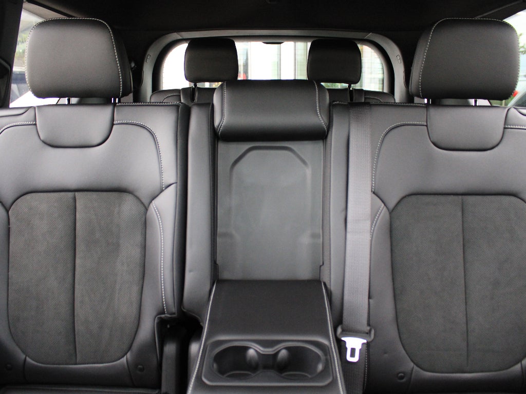 2026 Jeep Grand Cherokee L Laredo Altitude