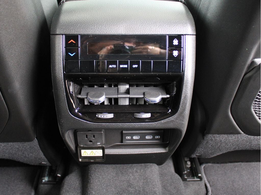2026 Jeep Grand Cherokee L Laredo Altitude