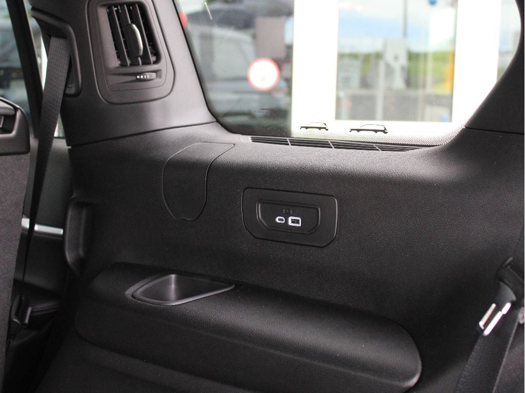 2026 Jeep Grand Cherokee L Laredo Altitude