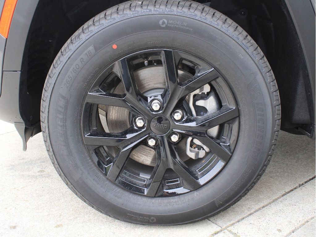 2026 Jeep Grand Cherokee L Laredo Altitude