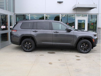 2026 Jeep Grand Cherokee L Laredo Altitude