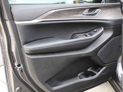 2026 Jeep Grand Cherokee L Laredo Altitude