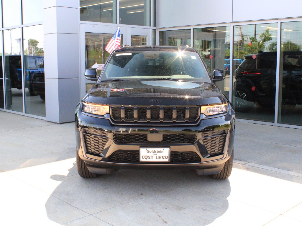 2026 Jeep Grand Cherokee L Laredo Altitude