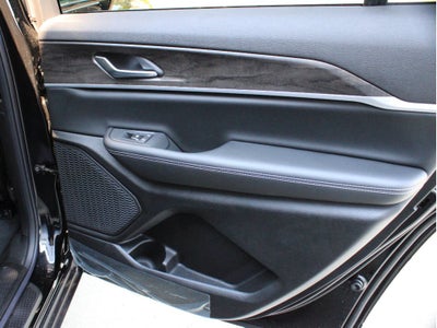 2026 Jeep Grand Cherokee L Laredo Altitude
