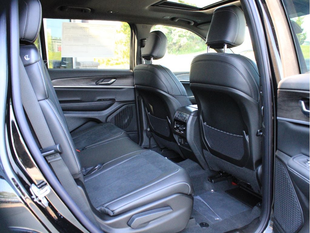 2026 Jeep Grand Cherokee L Laredo Altitude