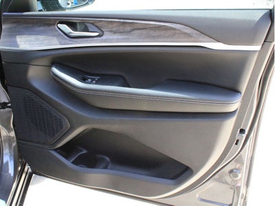 2026 Jeep Grand Cherokee L Laredo Altitude