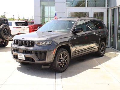 2026 Jeep Grand Cherokee L Laredo Altitude