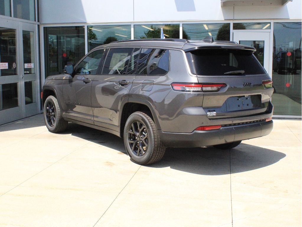 2026 Jeep Grand Cherokee L Laredo Altitude