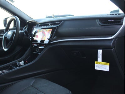 2026 Jeep Grand Cherokee Laredo Altitude