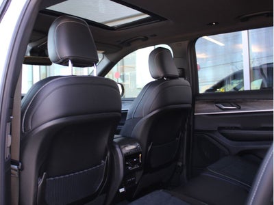 2026 Jeep Grand Cherokee Laredo Altitude