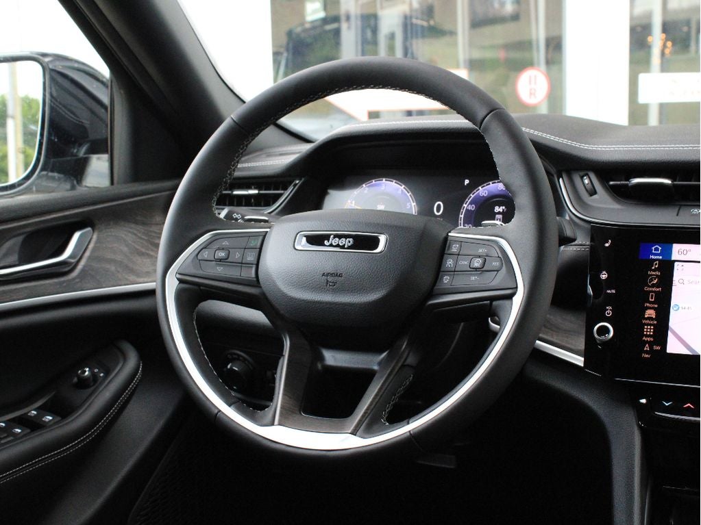 2026 Jeep Grand Cherokee L Laredo Altitude