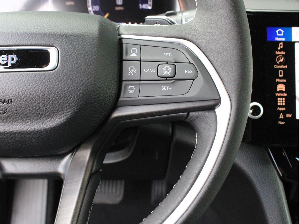 2026 Jeep Grand Cherokee L Laredo Altitude