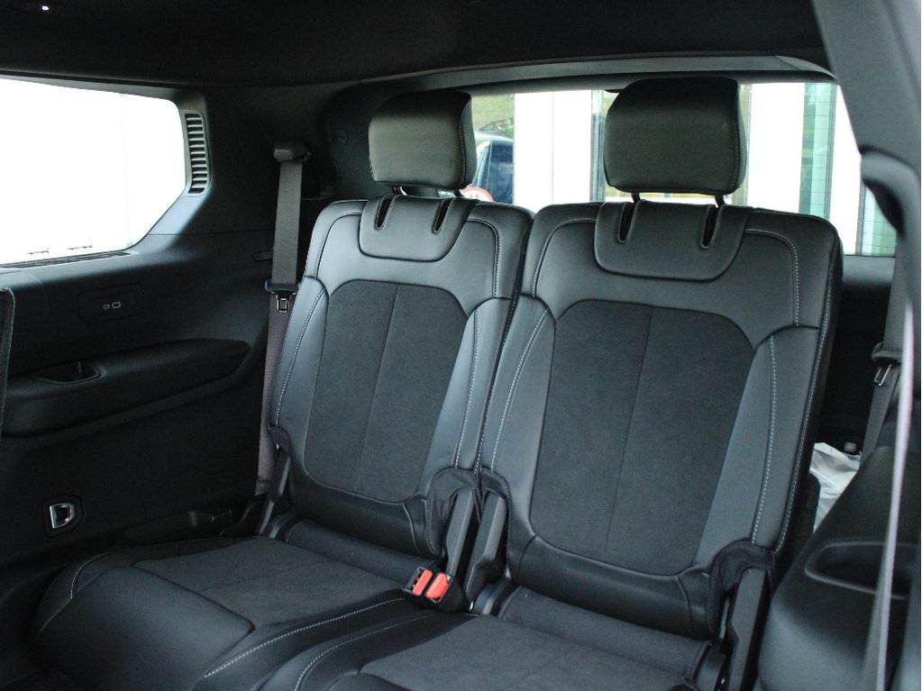 2026 Jeep Grand Cherokee L Laredo Altitude
