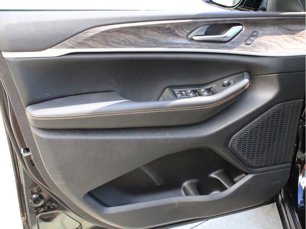 2026 Jeep Grand Cherokee L 85th Anniversary Edition