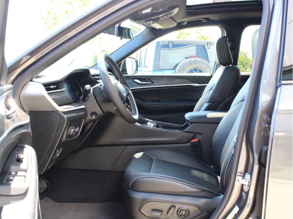 2026 Jeep Grand Cherokee L Limited Reserve