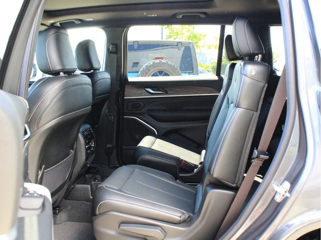 2026 Jeep Grand Cherokee L Limited Reserve