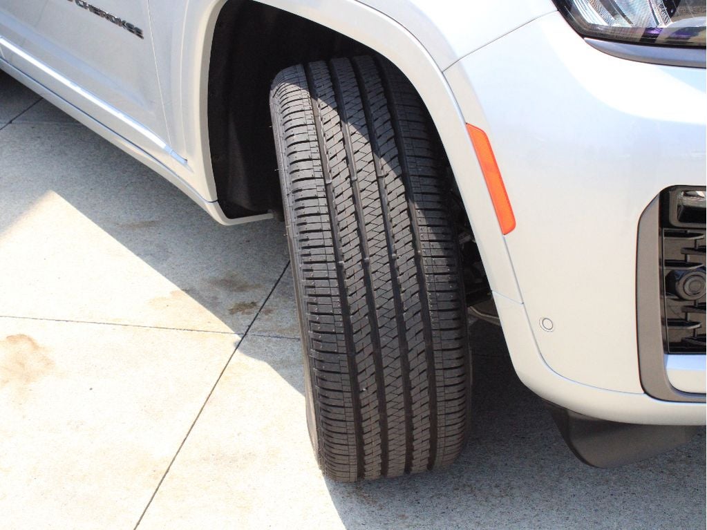2026 Jeep Grand Cherokee L Limited Reserve