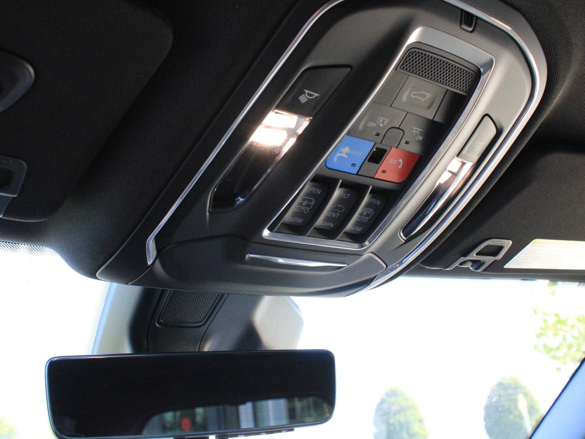 2027 Jeep Grand Cherokee L Limited Reserve