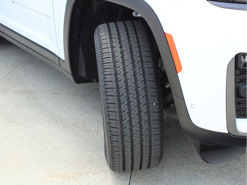 2026 Jeep Grand Cherokee L 85th Anniversary Edition