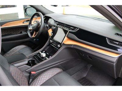 2023 Jeep Grand Cherokee L Summit Reserve