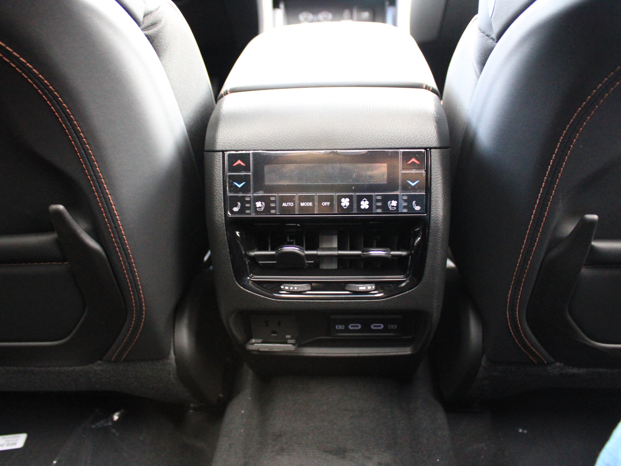 2027 Jeep Grand Cherokee L Summit
