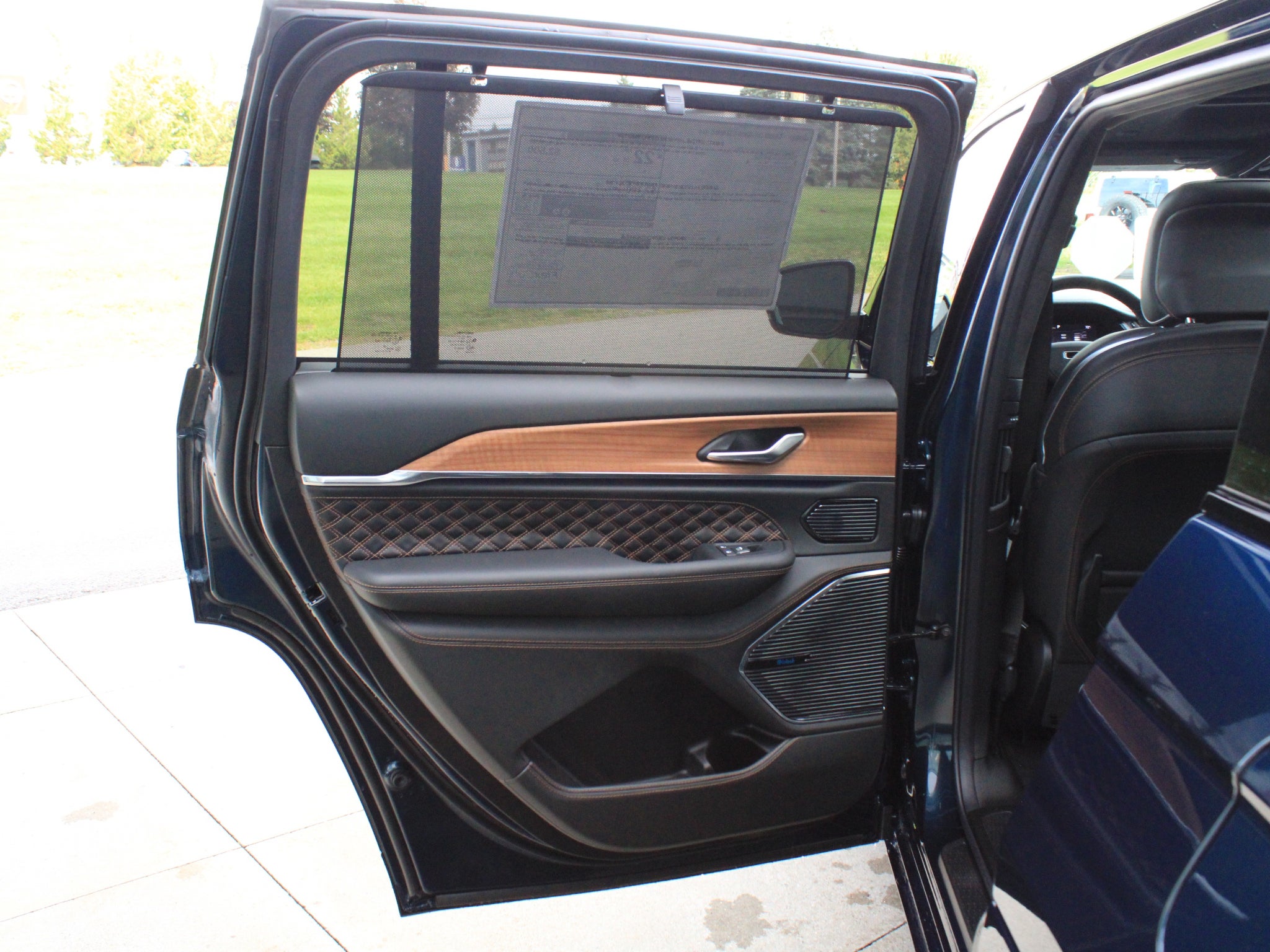2027 Jeep Grand Cherokee L Summit