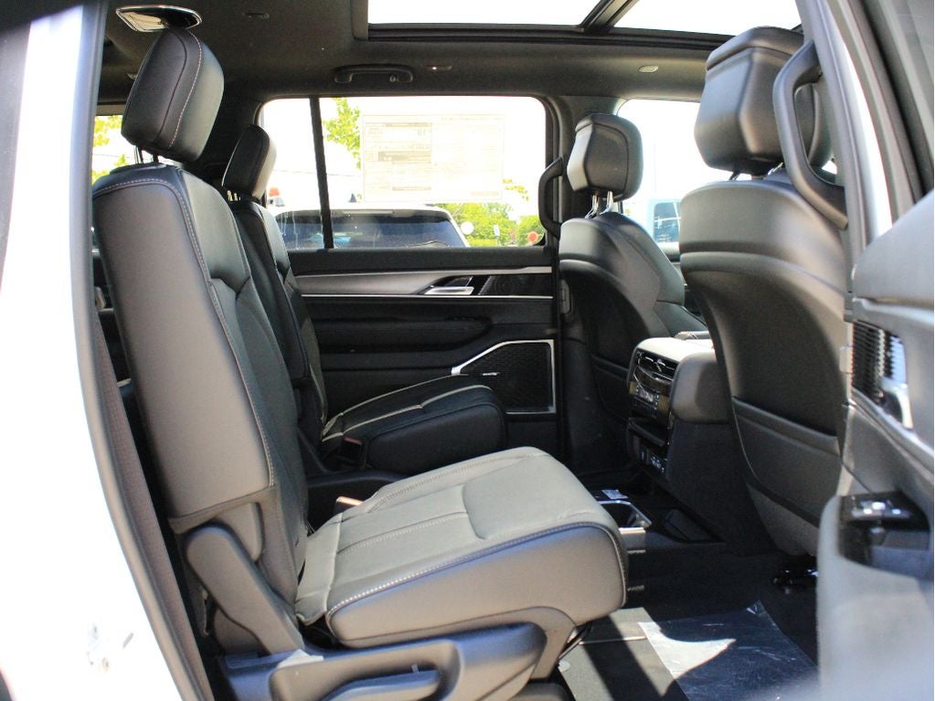 2026 Jeep Grand Wagoneer Upland
