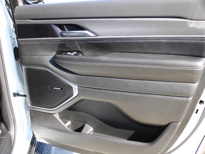 2026 Jeep Grand Wagoneer Base