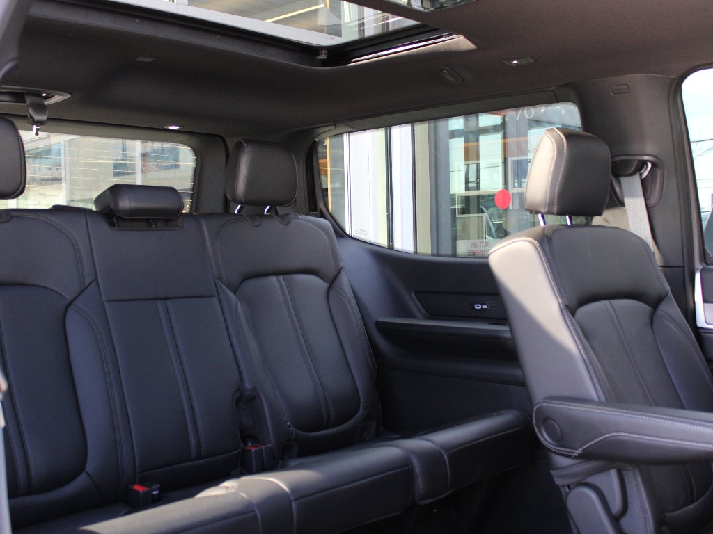 2026 Jeep Grand Wagoneer Base