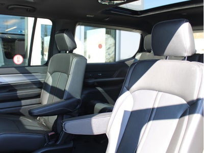 2026 Jeep Grand Wagoneer Base