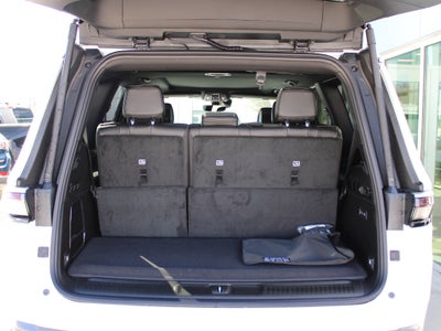 2026 Jeep Grand Wagoneer Base