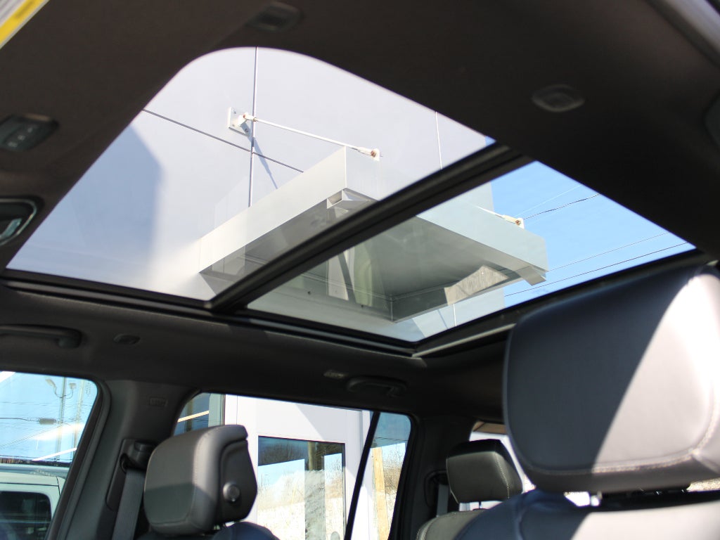 2026 Jeep Grand Wagoneer Base