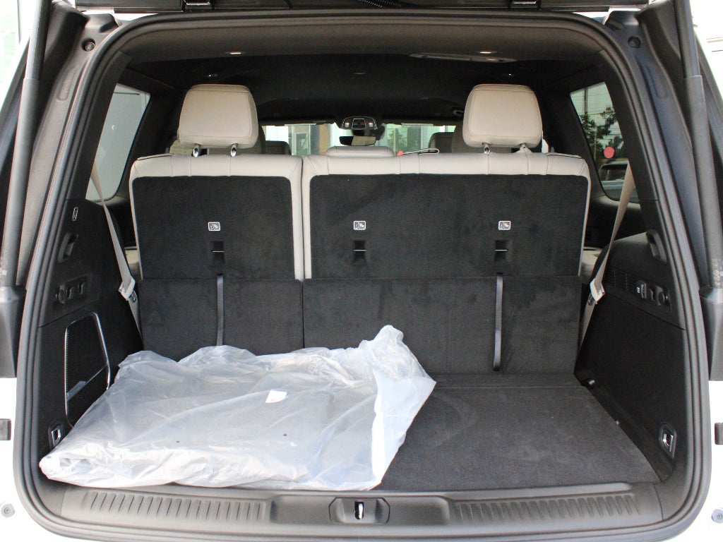 2026 Jeep Grand Wagoneer Base