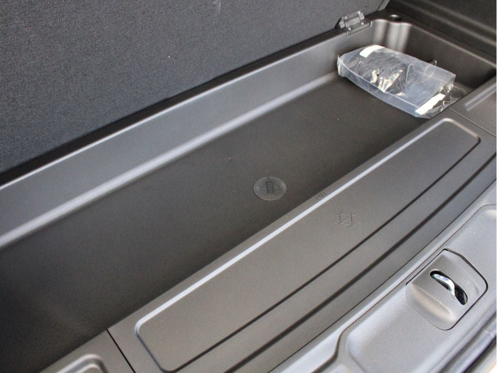 2026 Jeep Grand Wagoneer Base