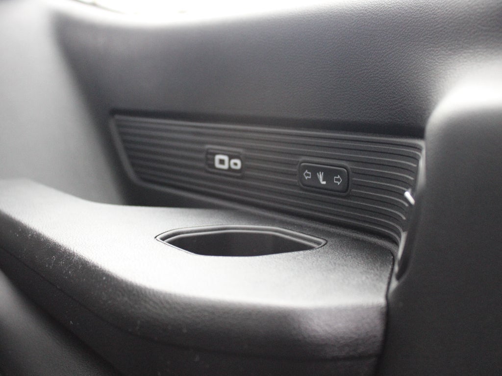 2026 Jeep Grand Wagoneer Base