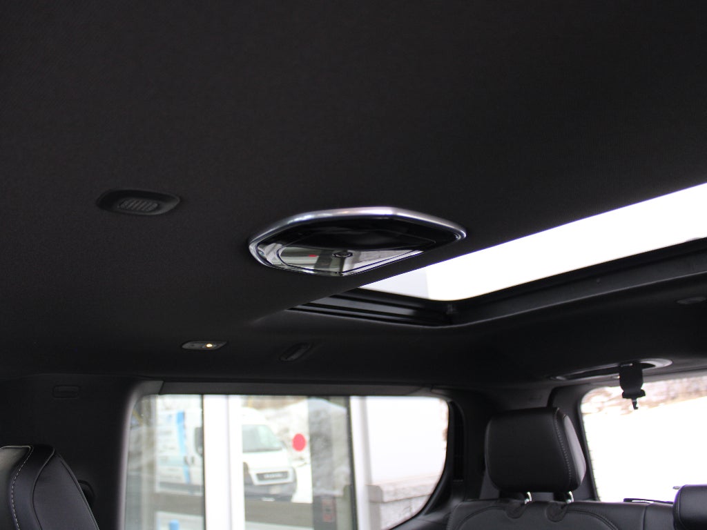 2026 Jeep Grand Wagoneer Base