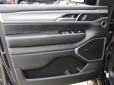 2026 Jeep Grand Wagoneer Base