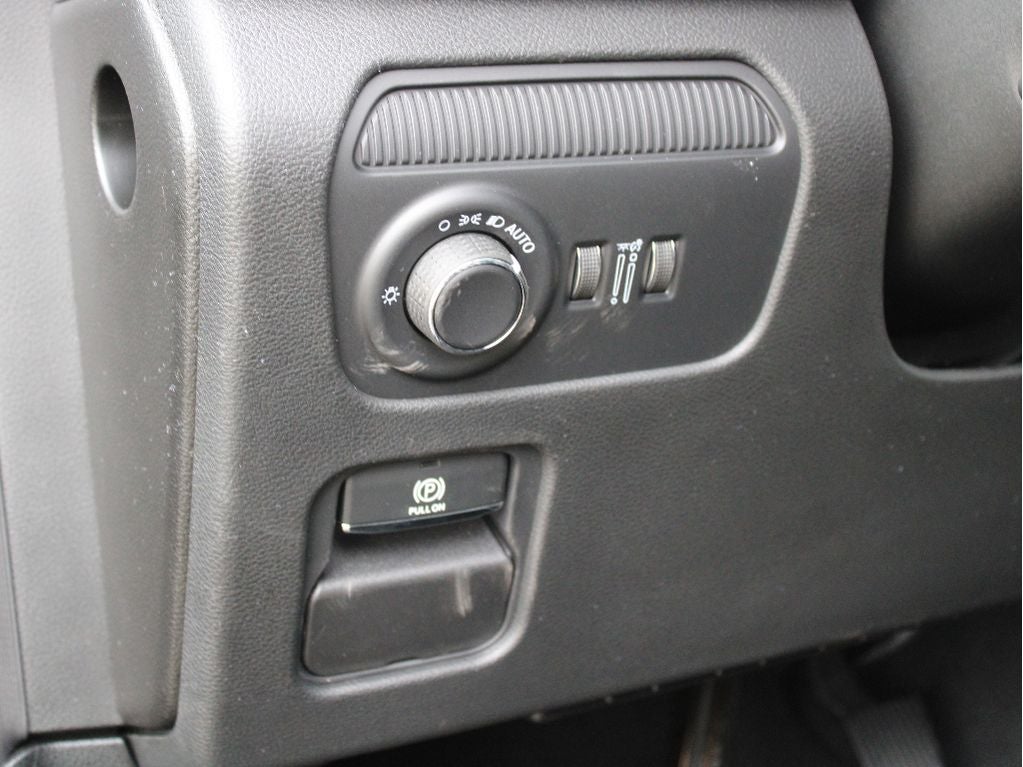2026 Jeep Grand Wagoneer Base
