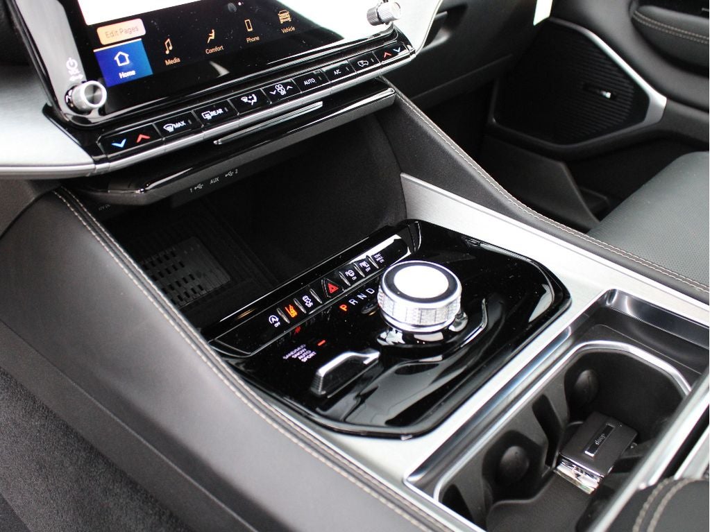 2026 Jeep Grand Wagoneer Base