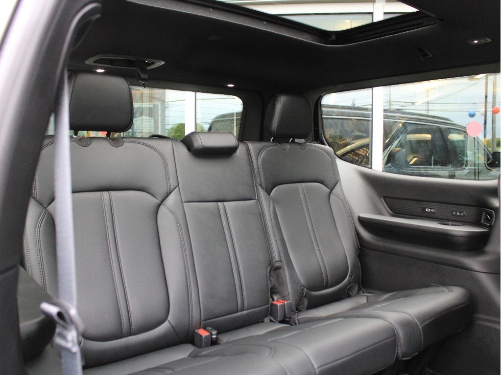 2026 Jeep Grand Wagoneer Base
