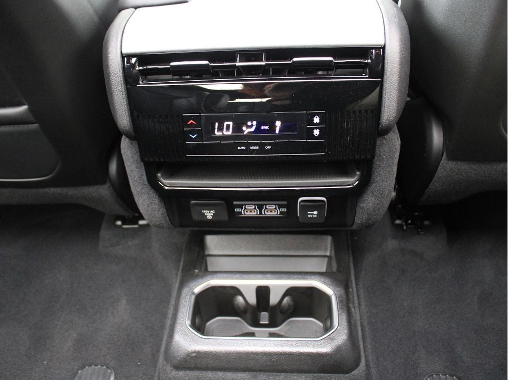 2026 Jeep Grand Wagoneer Base