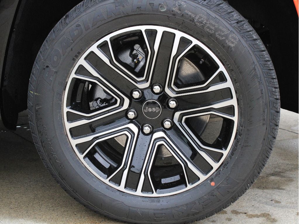 2026 Jeep Grand Wagoneer Base