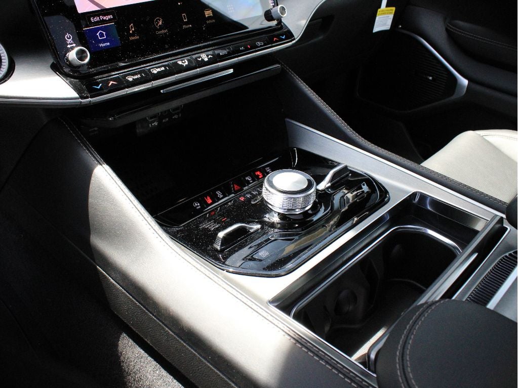 2026 Jeep Grand Wagoneer Upland